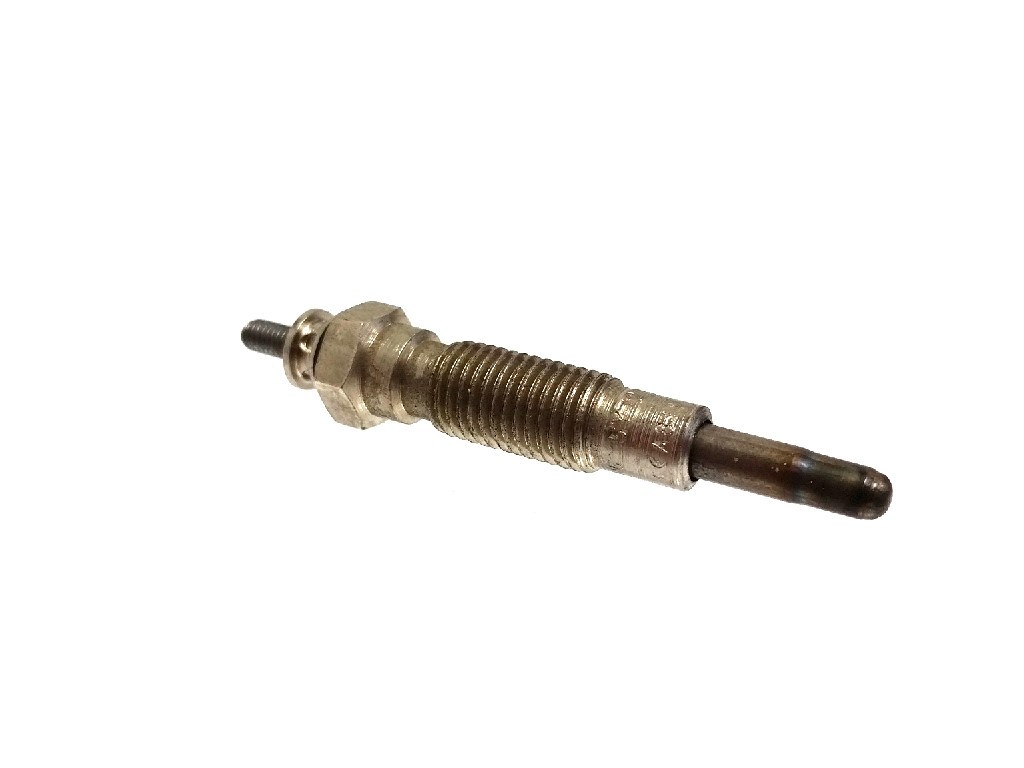 Glühkerze für Isuzu 3LD1 4LD1 4LC1  - 11 Volt