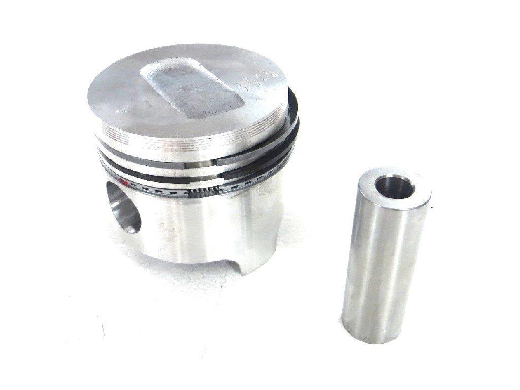 Kolben für Mitsubishi S3L S3L2 S4L S4L2  Übermaß 0,50 inkl. Ringe & Bolzen