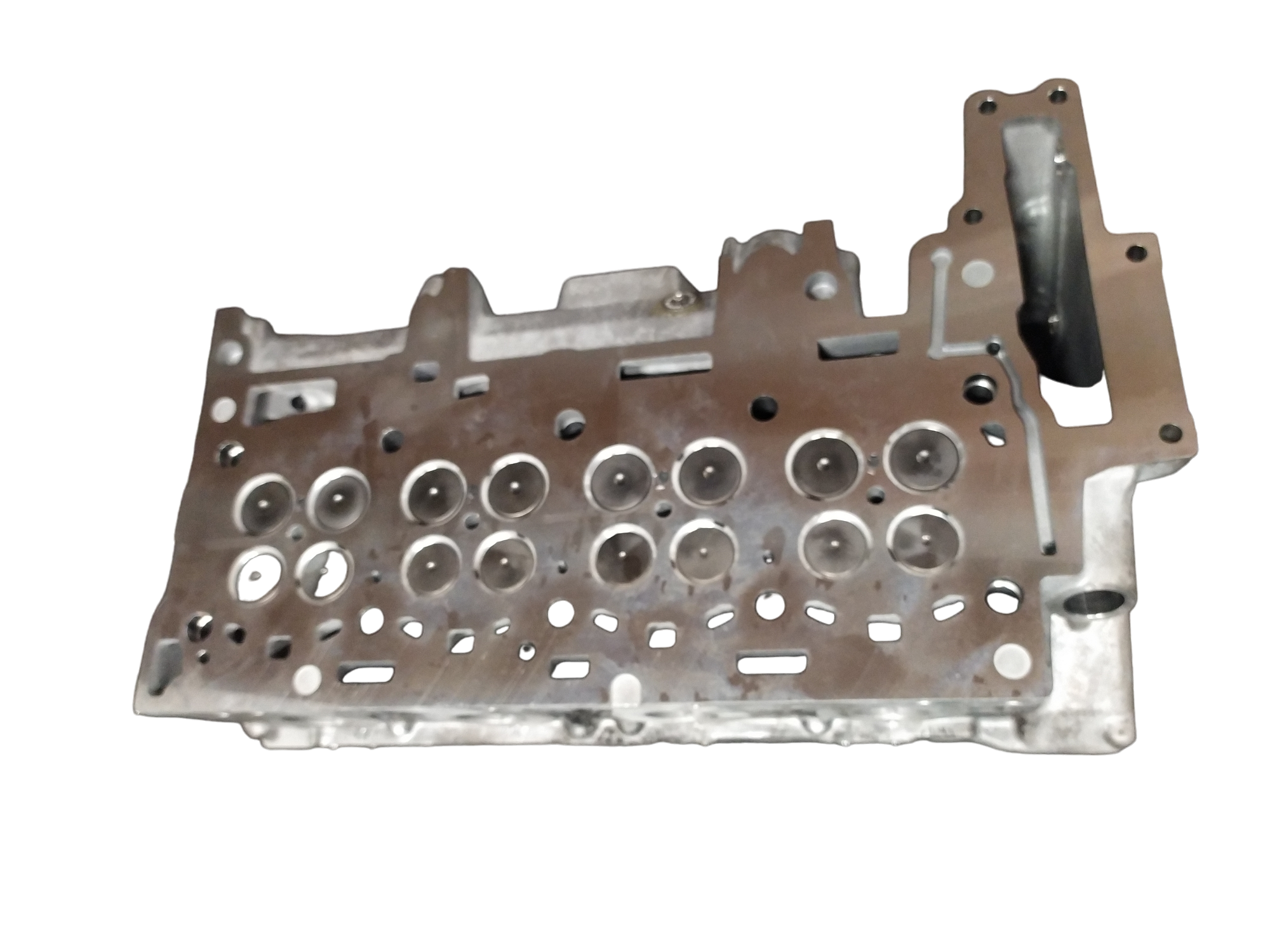 Zylinderkopf für BMW 2.0 D N47 N47D20A mit Ventilen im AT