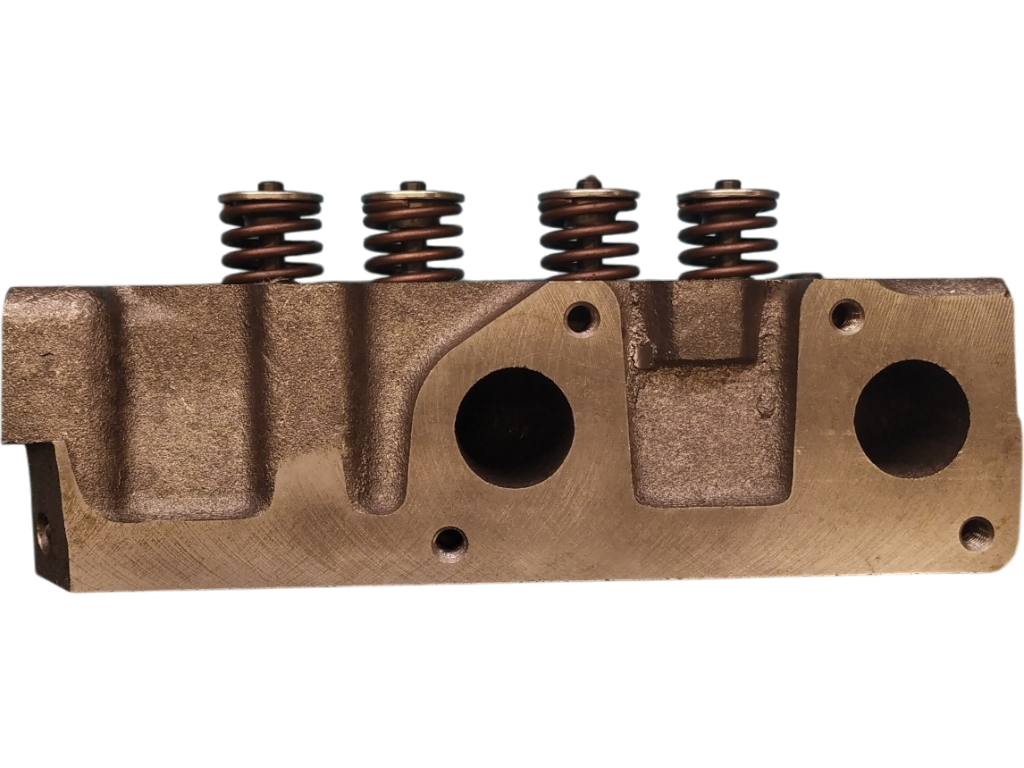 Zylinderkopf für Kubota Z482 mit Ventilen - mit Bohrungen für VD-Befestigung